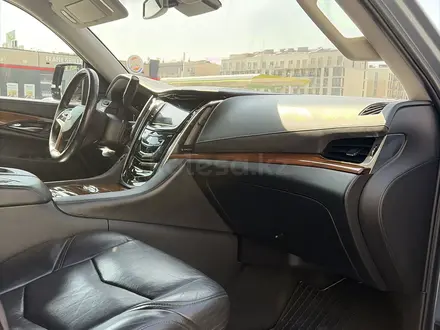 Cadillac Escalade 2016 года за 25 000 000 тг. в Алматы – фото 17