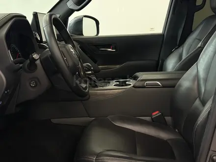 Toyota Land Cruiser Prestige Off-Road 2021 года за 45 200 000 тг. в Астана – фото 12