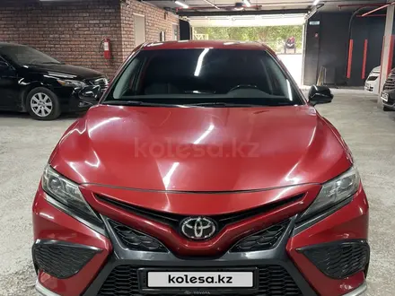 Toyota Camry 2021 года за 10 000 000 тг. в Астана – фото 3