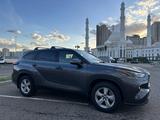 Toyota Highlander 2021 годаүшін19 000 000 тг. в Астана