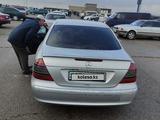 Mercedes-Benz E 200 2003 года за 4 500 000 тг. в Тараз – фото 4