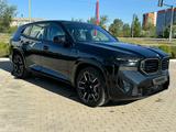 BMW XM 50e 2024 года за 83 832 000 тг. в Уральск – фото 2