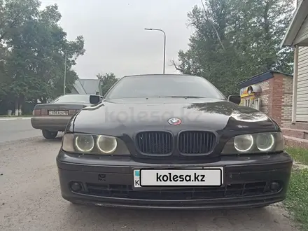BMW 523 1999 года за 3 500 000 тг. в Алматы – фото 5