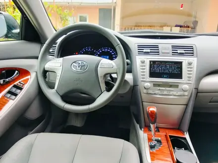 Toyota Camry 2010 года за 8 000 000 тг. в Алматы – фото 2