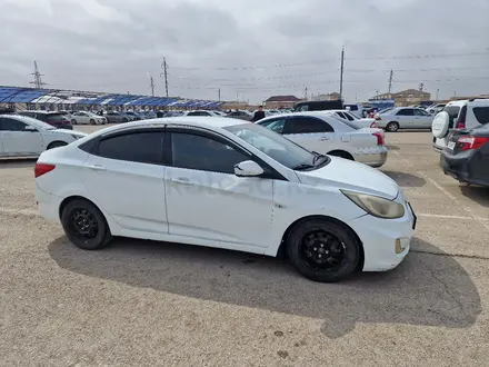 Hyundai Accent 2013 года за 3 600 000 тг. в Актау – фото 4