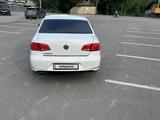 Volkswagen Passat 2014 года за 6 800 000 тг. в Алматы – фото 4