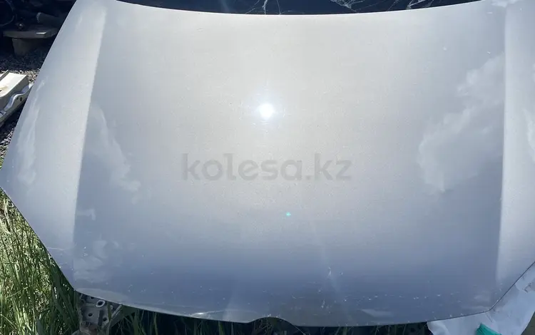 Капот за 10 008 тг. в Актобе