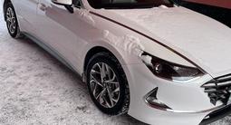 Hyundai Sonata 2021 года за 11 800 000 тг. в Караганда – фото 2