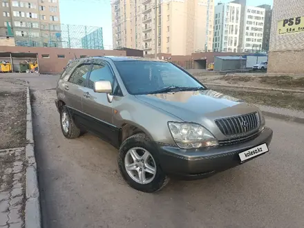 Toyota Harrier 1998 года за 4 500 000 тг. в Астана