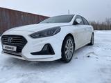 Hyundai Sonata 2019 годаүшін9 000 000 тг. в Астана – фото 2