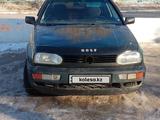 Volkswagen Golf 1994 годаfor1 100 000 тг. в Байконыр