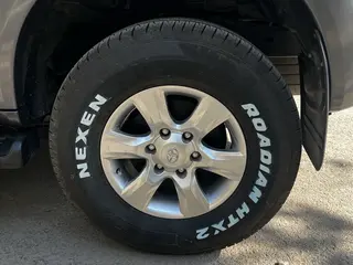 Toyota Fortuner, 2005