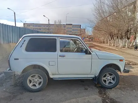 ВАЗ (Lada) Lada 2121 2000 года за 1 850 000 тг. в Балхаш – фото 2