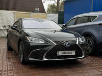 Lexus ES 300h 2019 годаfor20 300 000 тг. в Алматы