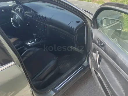 Volkswagen Passat 2003 года за 1 700 000 тг. в Алматы – фото 6