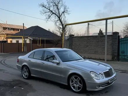 Mercedes-Benz E 320 2004 года за 6 100 000 тг. в Алматы – фото 3