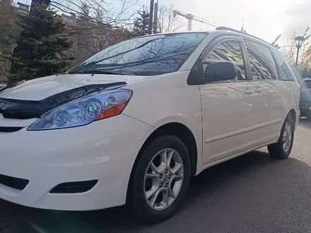 Toyota Sienna 2006 года за 9 000 000 тг. в Алматы