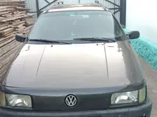 Volkswagen Passat, 1991
