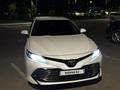 Toyota Camry 2019 года за 17 500 000 тг. в Актау