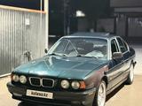 BMW 520 1995 года за 1 850 000 тг. в Шымкент – фото 2
