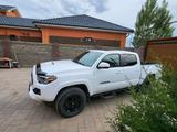Toyota Tacoma 2022 года за 27 500 000 тг. в Актобе – фото 2
