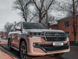 Toyota Land Cruiser 2021 года за 44 000 000 тг. в Уральск – фото 4