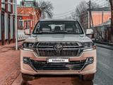Toyota Land Cruiser 2021 года за 44 000 000 тг. в Уральск – фото 3