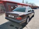 Mercedes-Benz E 230 1992 года за 1 700 000 тг. в Тараз – фото 4