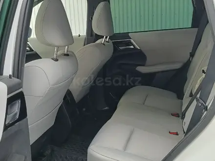 Mitsubishi Outlander 2022 года за 11 833 000 тг. в Актобе – фото 8