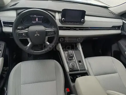 Mitsubishi Outlander 2022 года за 11 833 000 тг. в Актобе – фото 9