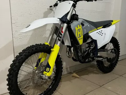 Husqvarna  HUSQVARNA FC450 MODEL 2023 2022 года за 6 200 000 тг. в Алматы