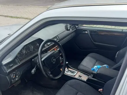 Mercedes-Benz E 320 1994 года за 2 450 000 тг. в Астана – фото 7