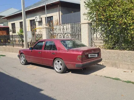 Mercedes-Benz E 230 1992 года за 1 300 000 тг. в Шымкент – фото 2