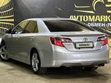 Toyota Camry 2012 года за 8 100 000 тг. в Актобе – фото 4