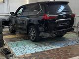 Lexus LX 570 2013 года за 1 000 000 тг. в Караганда – фото 3