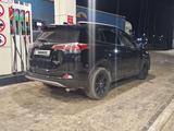 Toyota RAV4 2018 года за 8 999 999 тг. в Актобе – фото 2