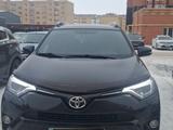 Toyota RAV4 2018 года за 8 999 999 тг. в Актобе – фото 3