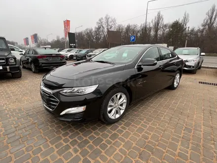 Chevrolet Malibu 2022 года за 14 500 000 тг. в Алматы – фото 2