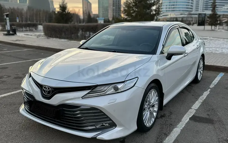 Toyota Camry 2019 годаүшін15 800 000 тг. в Астана