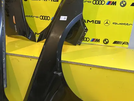 Крыло на BMW за 9 900 тг. в Актау – фото 2
