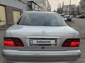 Mercedes-Benz E 320 1996 года за 3 903 650 тг. в Алматы – фото 3