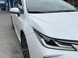Toyota Corolla 2022 года за 8 700 000 тг. в Шымкент – фото 2