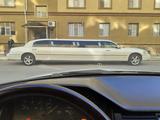 Lincoln Town Car 2001 года за 1 500 000 тг. в Актау – фото 3