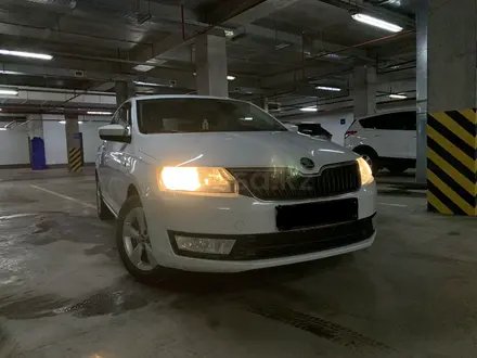 Skoda Rapid 2015 года за 6 000 000 тг. в Астана – фото 2