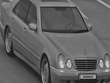 Mercedes-Benz E 320 2001 годаүшін5 350 000 тг. в Актау – фото 2