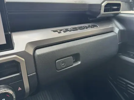Toyota Tacoma 2024 года за 37 000 000 тг. в Алматы – фото 21