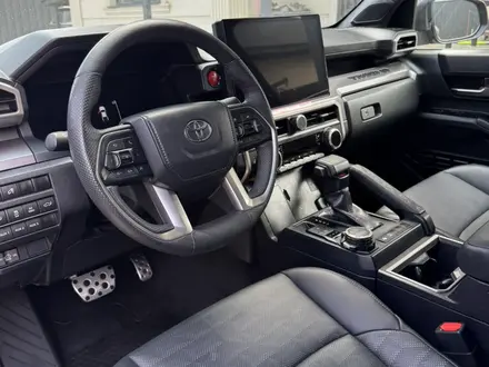 Toyota Tacoma 2024 года за 37 000 000 тг. в Алматы – фото 32