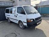 Toyota Hiace 2001 года за 2 250 000 тг. в Алматы