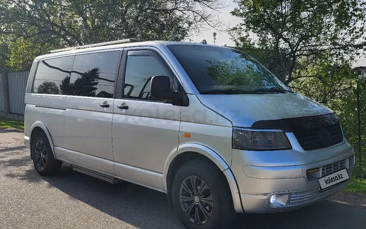 Volkswagen Caravelle 2005 года за 7 800 000 тг. в Алматы