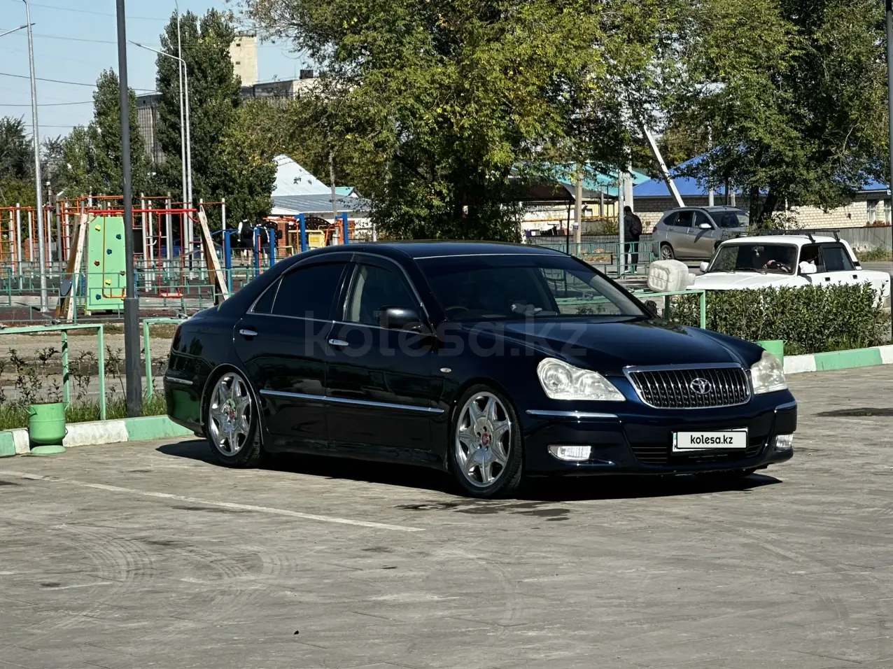 Тойота Crown Majesta, 2008